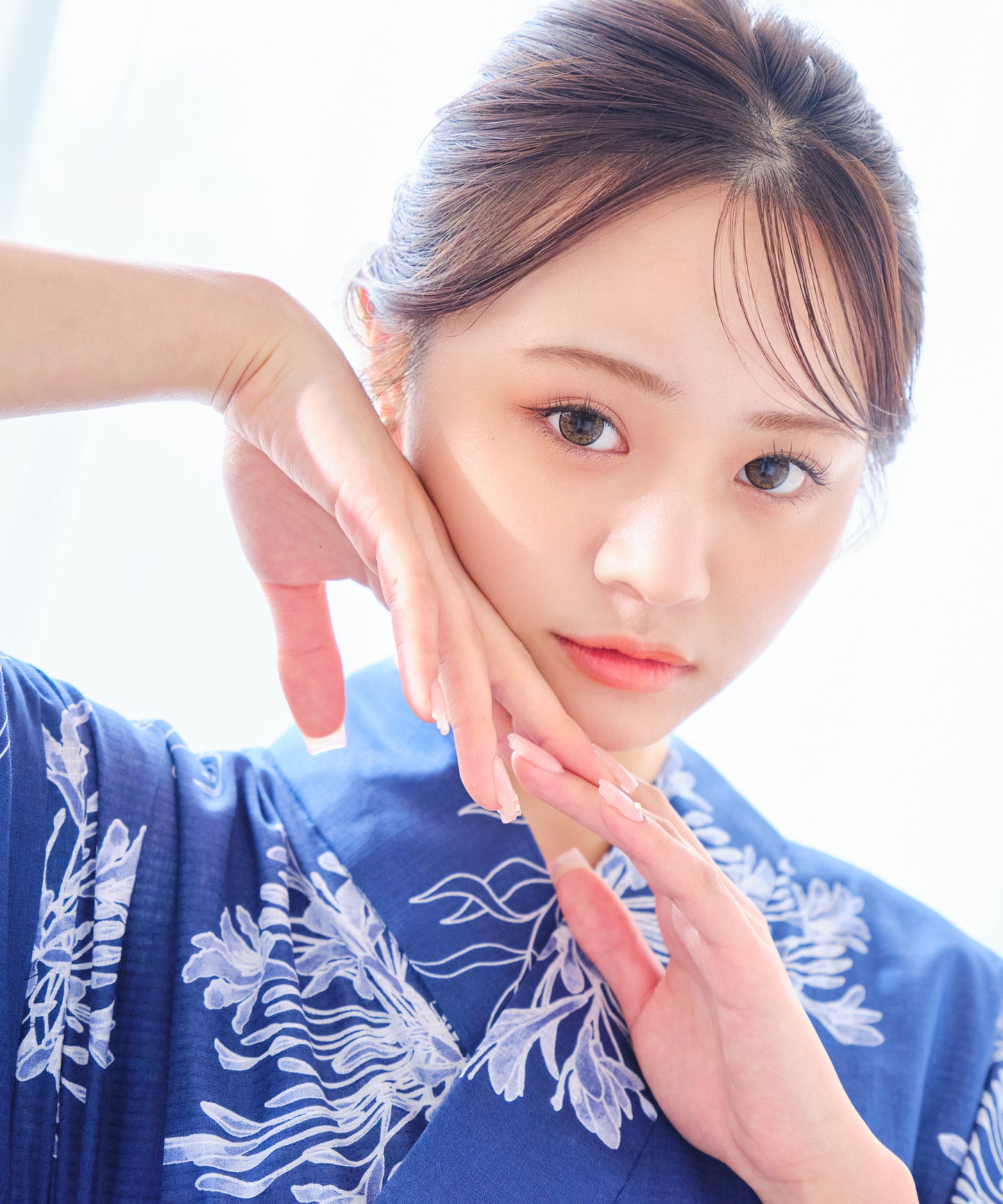 宵に舞う紫君子蘭