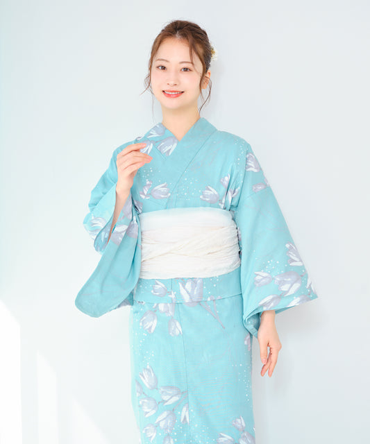 凛と舞うチューリップ